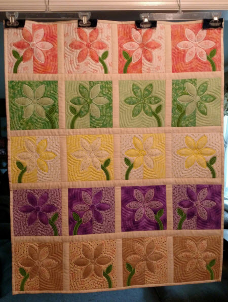 lynn flower quilt